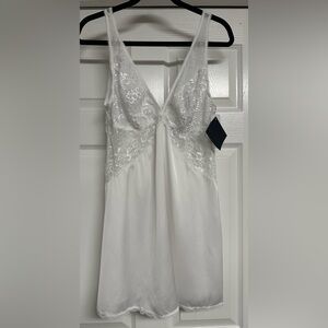 Elegant White Lace Chemise